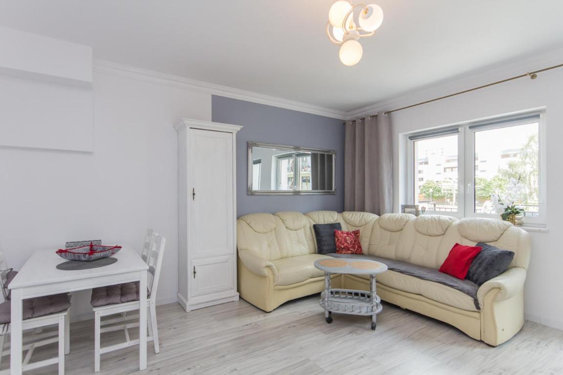 Sloneczne Apartamenty Свиноуйсьце Экстерьер фото