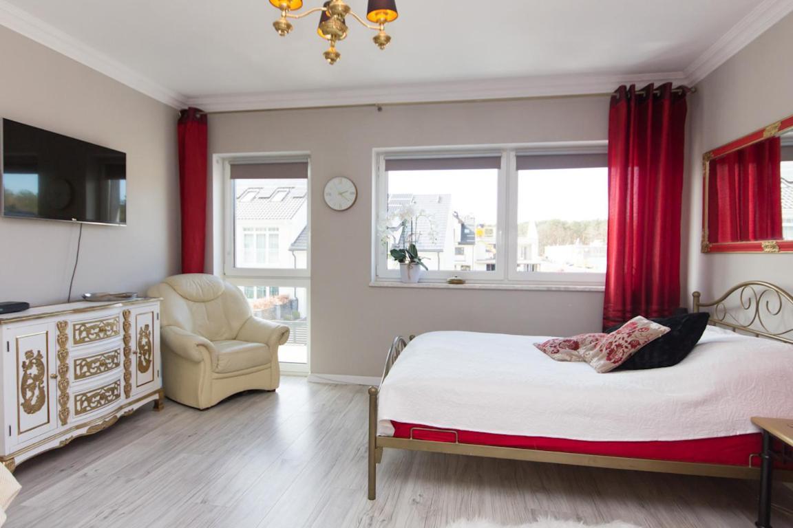 Sloneczne Apartamenty Свиноуйсьце Экстерьер фото