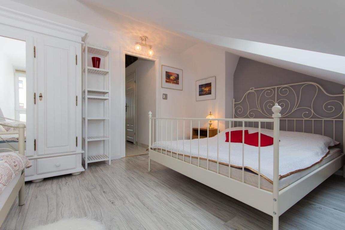 Sloneczne Apartamenty Свиноуйсьце Экстерьер фото